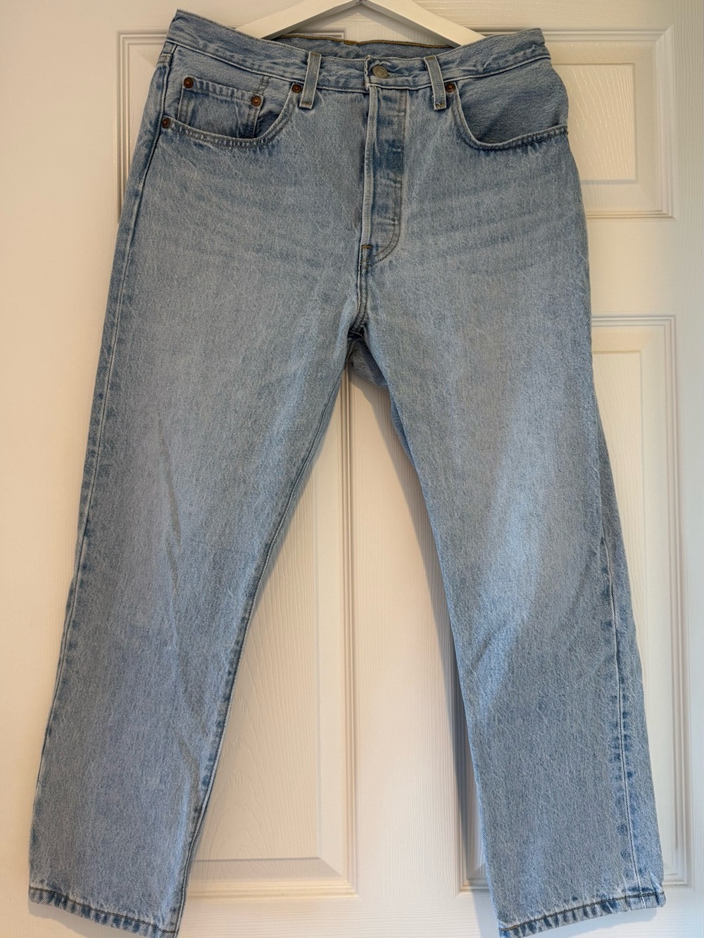 Levi’s 501 Original Cropped Woman’s Jeans 30W x 26L